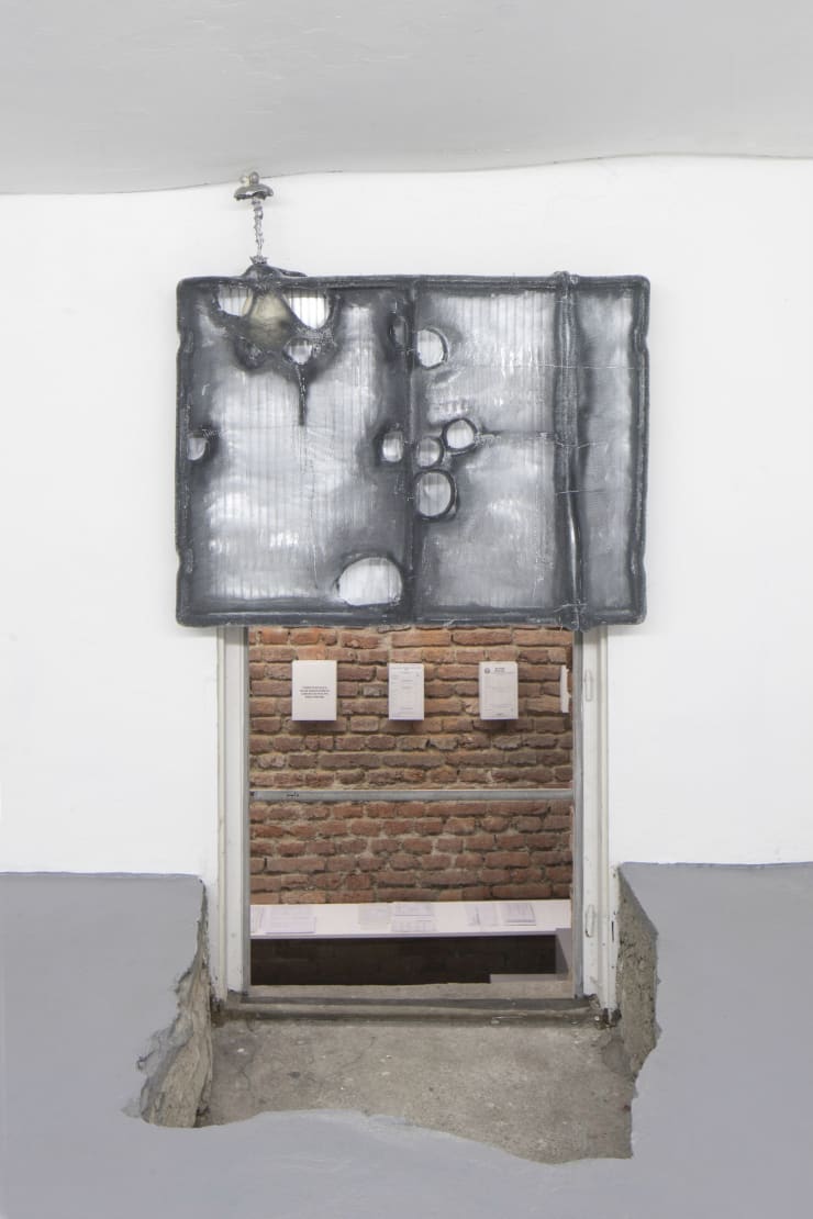 Piotr Lakomy 3 Inch Giant in Your Bathroom Centre for Contemporary Art FUTURA , Prague, 2019