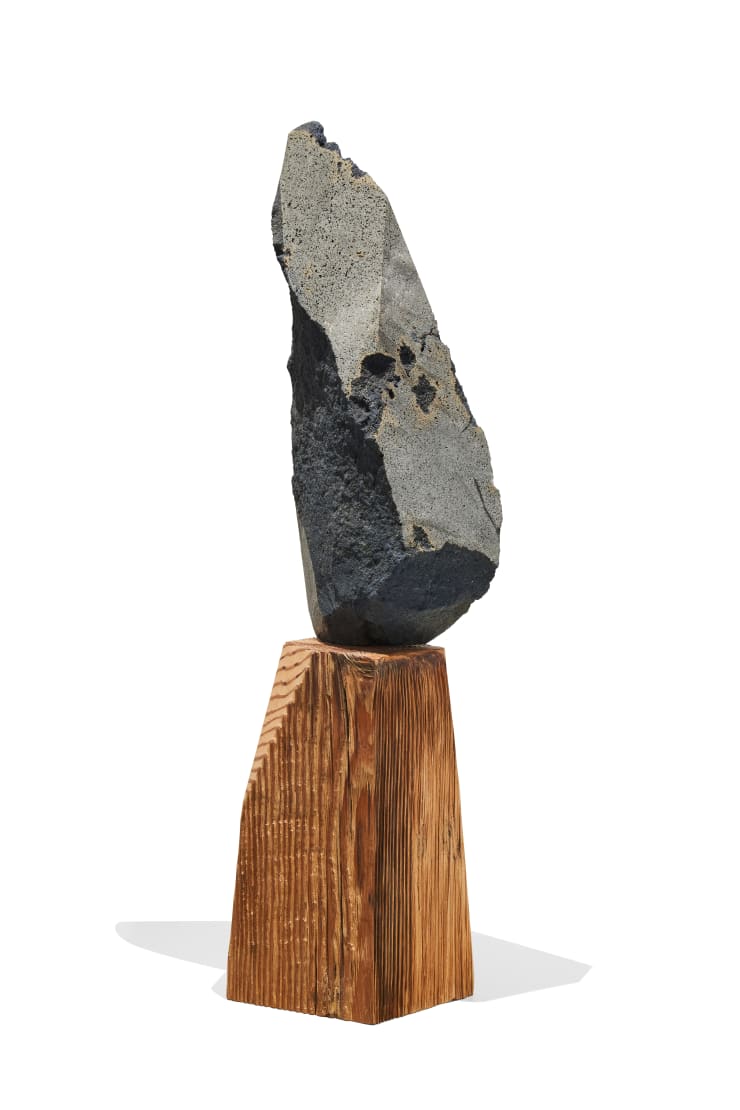 Kamran Samimi Resplendence, 2023 Basalt, Indigo Pigment, Wood 76 x 22 x 13 cm