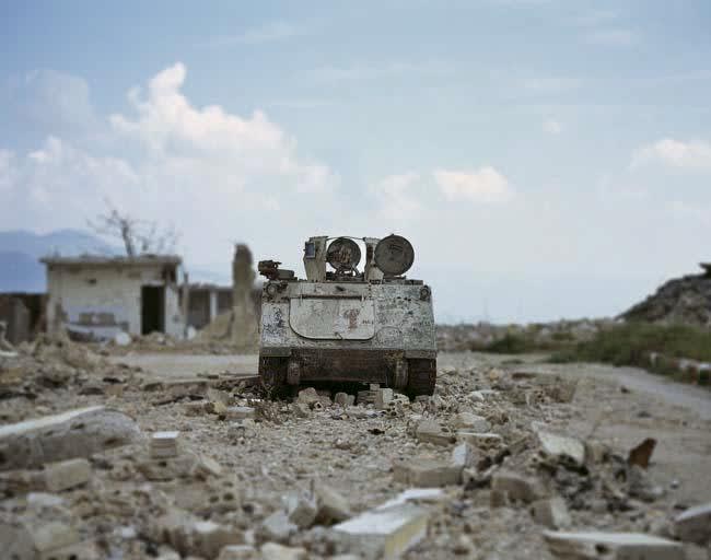 Joana Hadjithomas & Khalil Joreige War Trophies N°1, 2006-2007 Photographic prints on baryté paper 30.00 x 38.00 cm Edition 3 of 5, 2AP