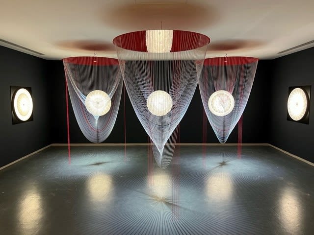 Žilvinas Kempinas: Light and Gravity 