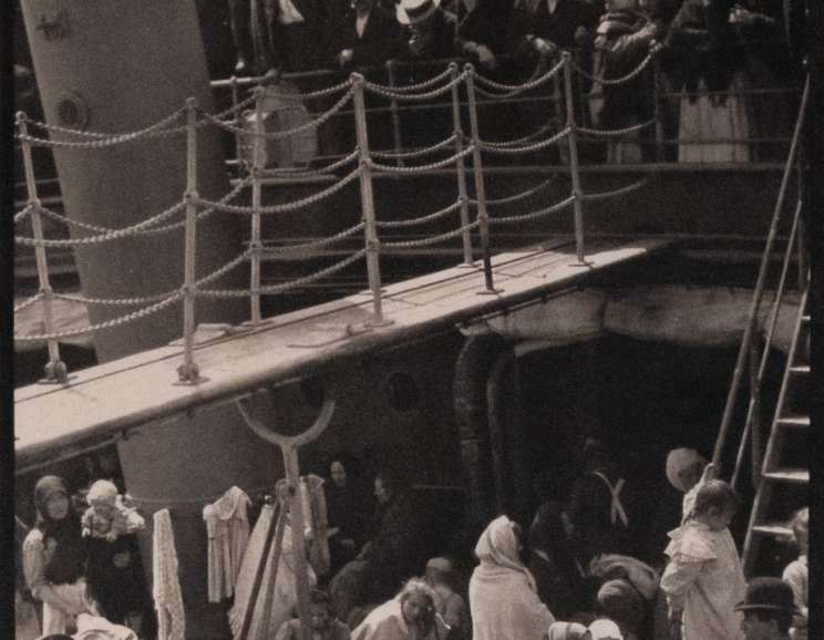 Alfred Stieglitz - <em>Two Towers, New York</em>, 1913