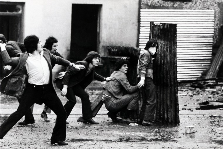 <span class="title">Attacking Army, Londonderry, Northern Ireland<span class="title_comma">, </span></span><span class="year">1971</span>