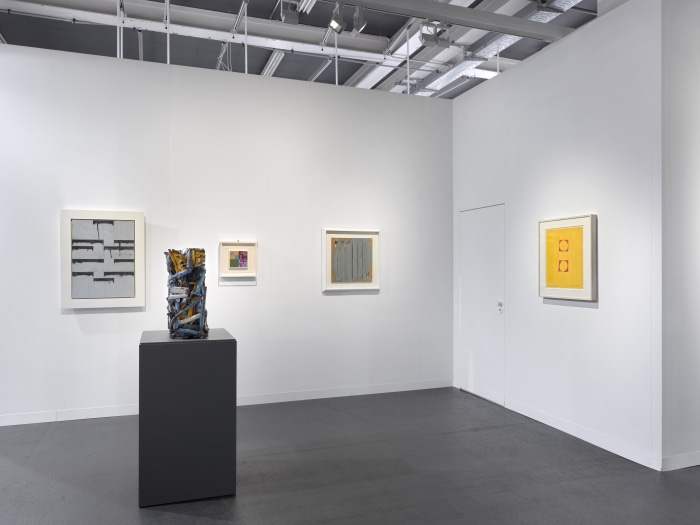 Installation view of Booth F15, Luxembourg + Co. Photo: Annik Wetter.