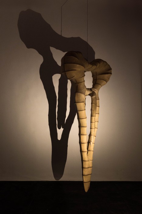 angelo venosa: penumbra -- vista da exposição -- galeria nara roesler | são paulo, 2019 -- foto © Erika Mayumi...