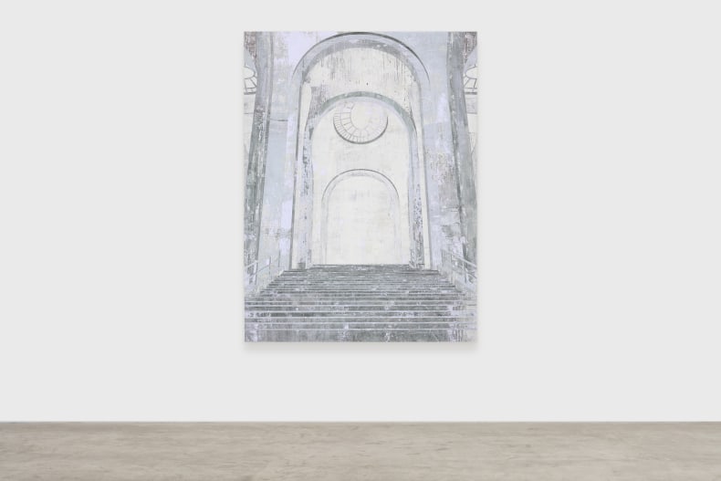 Daniel Senise Sem título (Musée du Louvre), 2021 monotipia de parede em tecido e medium acrílico sobre alumínio 200 x...