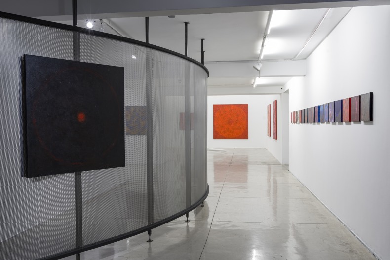 Vista da exposição Tomie Ohtake: Infravermelho, Nara Roesler São Paulo, 2024. Foto: Flávio Freire. Cortesia Nara Roesler.