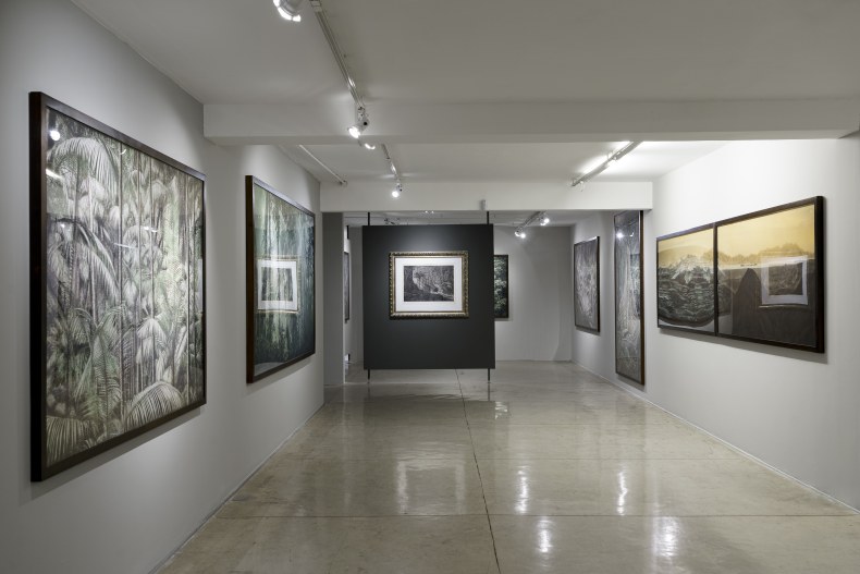 Vista da exposição Cássio Vasconcellos: Viagem pitoresca pelo Brasil, Nara Roesler São Paulo, 2024. Foto: Flavio Freiro. Cortesia do artista e Nara Roesler.