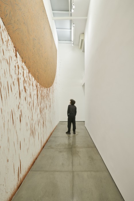 Vista da exposição Mães, Nara Roesler Rio de Janeiro, 2024. Foto: Rafael Salim. Cortesia dos artistas e Nara Roesler.