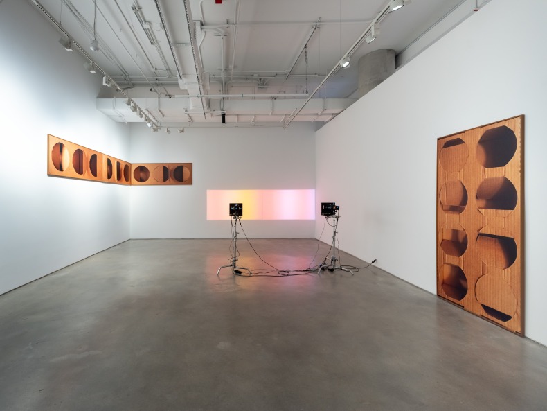 Vista da exposição People and Natural Numbers, Nara Roesler New York, 2025. Foto: Charles Roussell. Cortesia da artista e Nara Roesler.