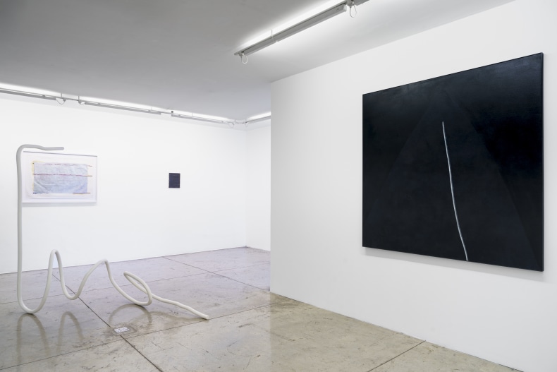 Vista da exposição A cor entre linhas, Nara Roesler São Paulo, 2025. Foto: Flavio Freire. Cortesia dos artistas e Nara Roesler.