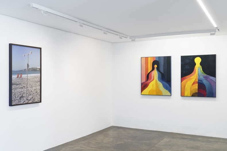 Vista da exposição Ruído estelar, Nara Roesler São Paulo. Cortesia dos artistas e Nara Roesler.