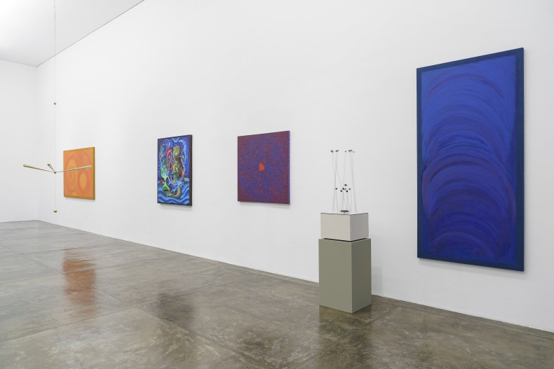 Vista da exposição Ruído estelar, Nara Roesler São Paulo. Cortesia dos artistas e Nara Roesler.