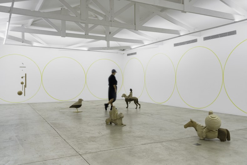 Vista da exposição Do Vento, Nara Roesler São Paulo, 2025. Foto: Flavio Freire. Cortesia do artista e Nara Roesler.