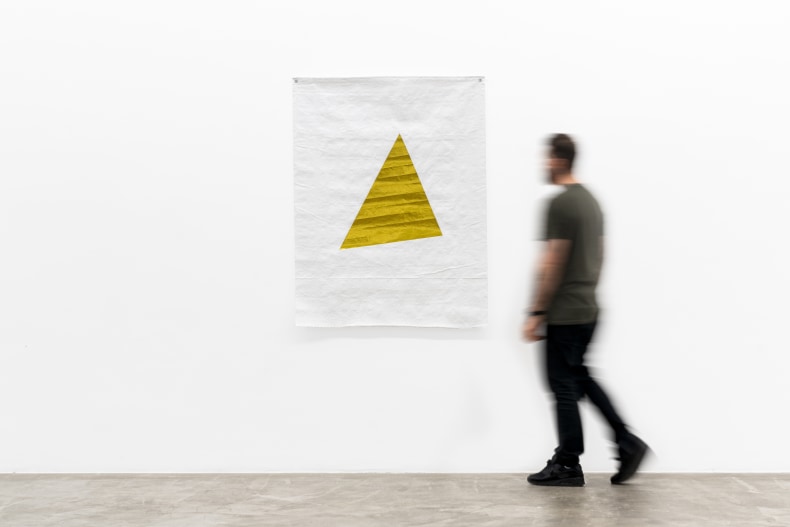 Jaime Lauriano Experiência concreta # 7 (triângulo atlântico) , 2019 130 x 100 x 3 cm