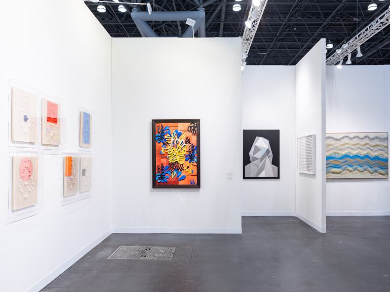 Vista do estande da Nara Roesler na The Armory Show 2024, New York, 2024. Photo: Charles Roussel. Courtesy of the artists and Nara Roesler
