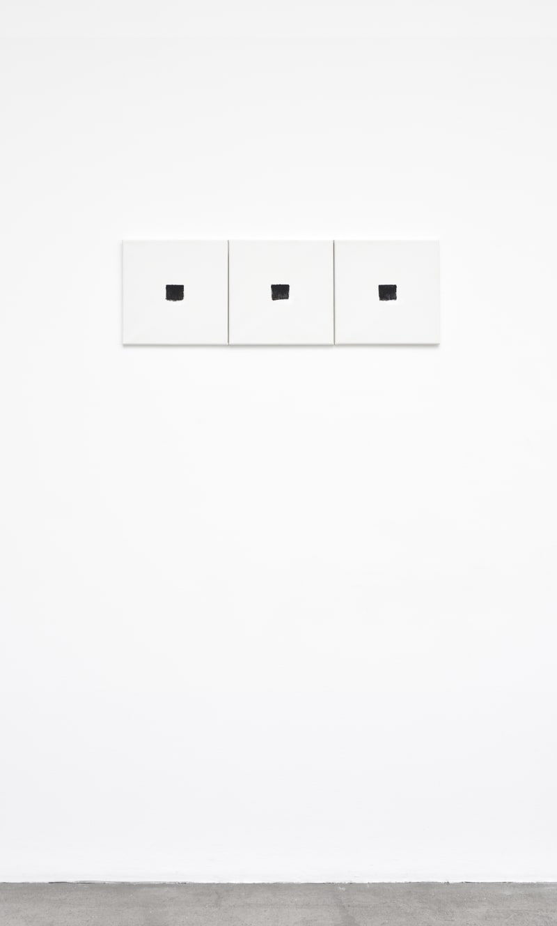 Niele Toroni 3 Empreintes de pinceau N°50 à intervalles réguliers de 30 cm, 2017