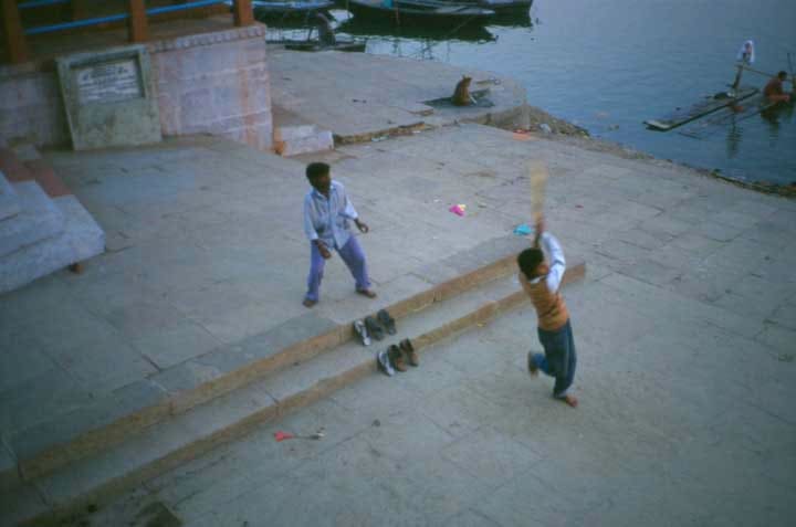 Gabriel Orozco Sandal Wicket, 1998