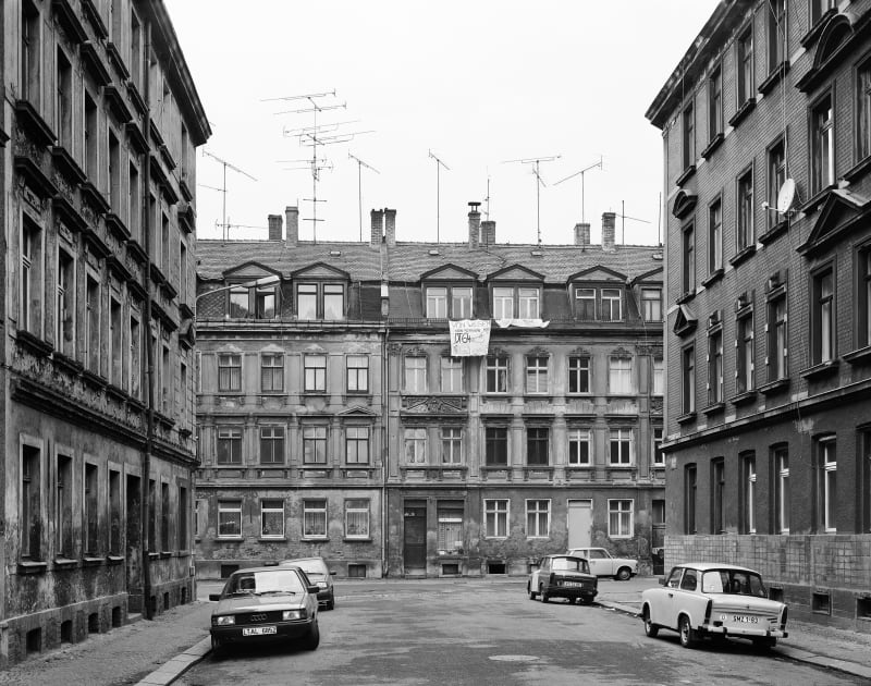 Thomas Struth Salzmannstrasse, Leipzig, 1991