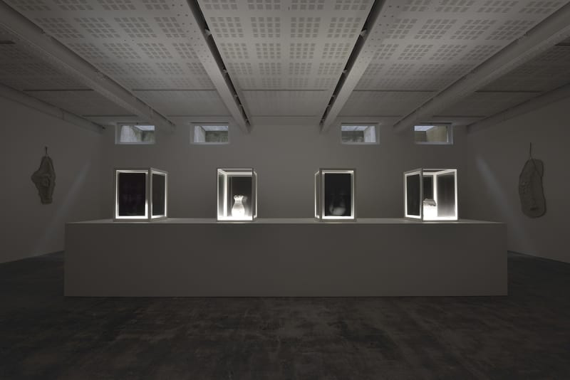 An exhibition installation view from: Giuseppe Penone, Ebbi, Avrò, Non Ho (J’eus, J’aurai, Je n’ai)