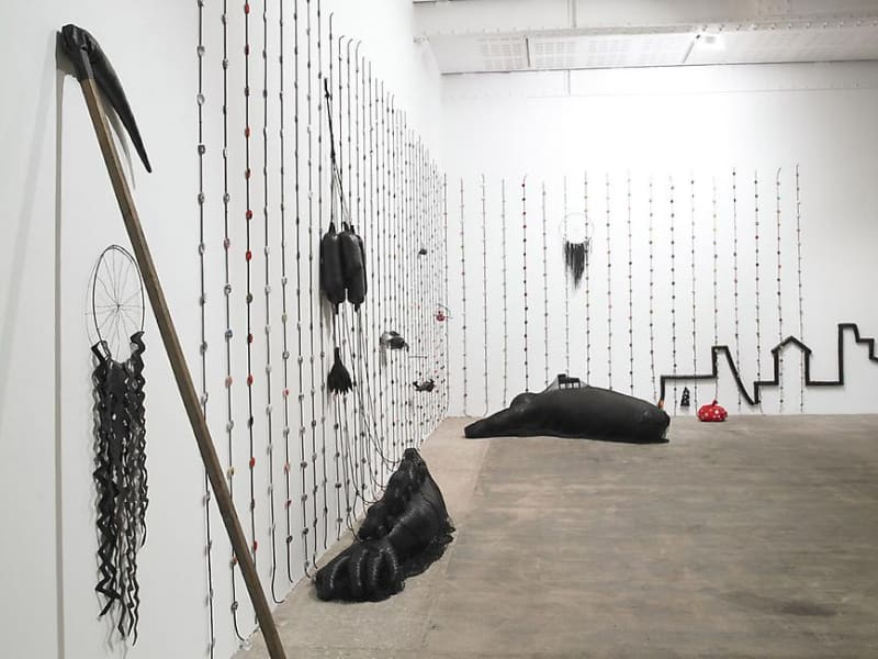 An exhibition installation view from: Annette Messager, À Corps perdu / Heart and Soul