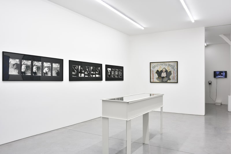 An exhibition installation view from: Christian Boltanski, Saynètes Comiques