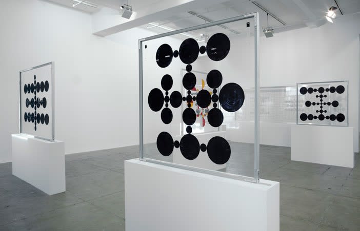 An exhibition installation view from: Gabriel Orozco, thinking in circles