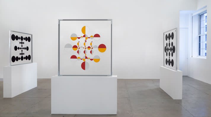 An exhibition installation view from: Gabriel Orozco, thinking in circles