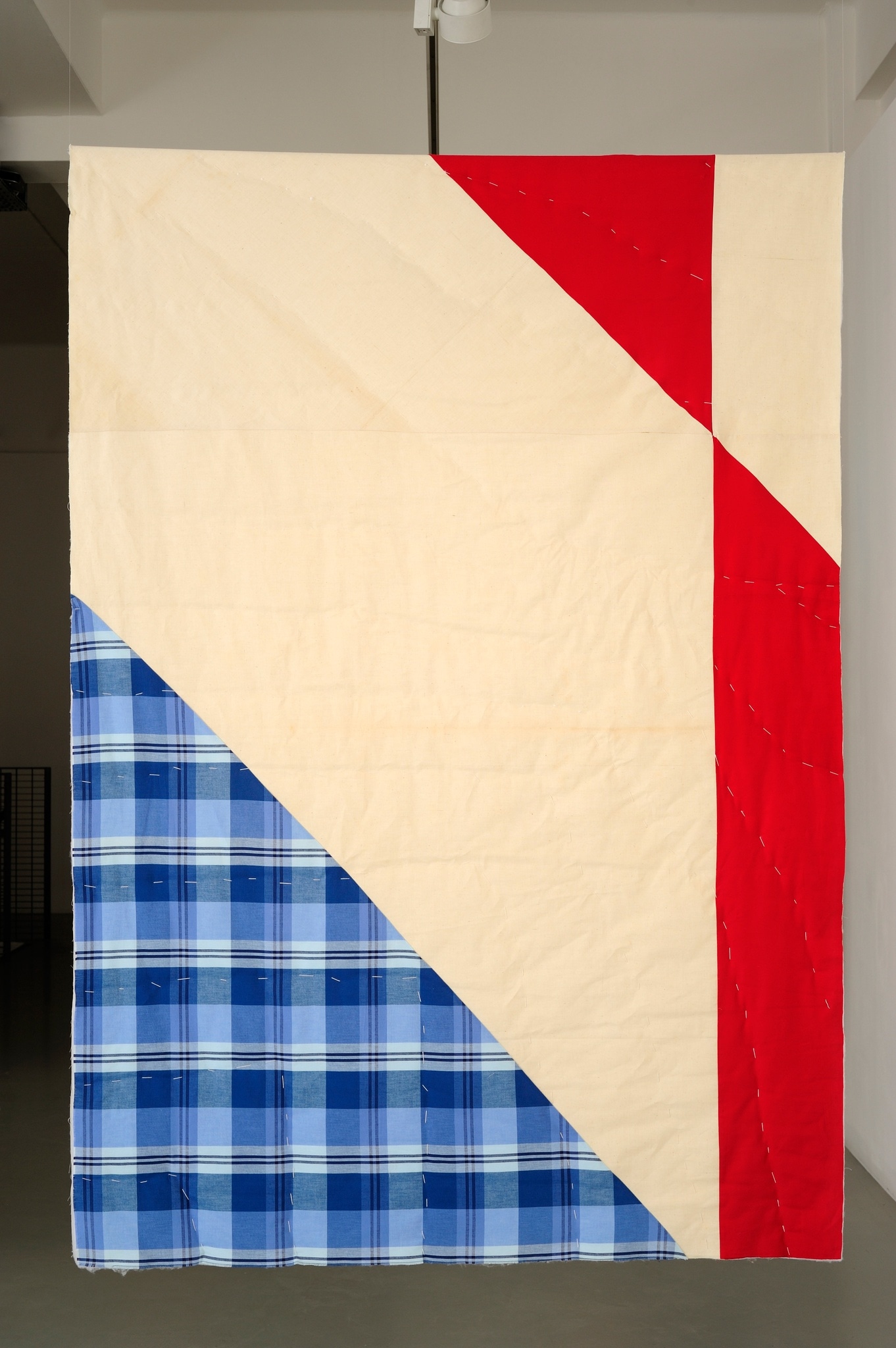 Ulla von Brandenburg Bear Paw2009 Fabric quilt 2m x 135 cm