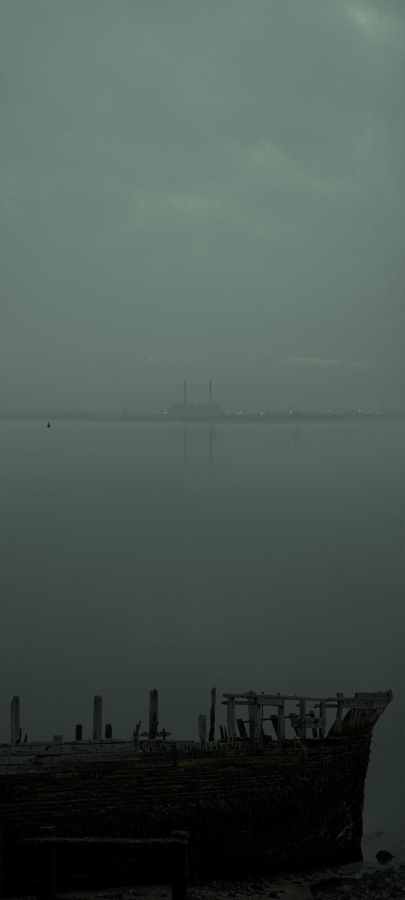 Nadav Kander Time I (Cliffe Fort towards Tillbury Power Station), 2016