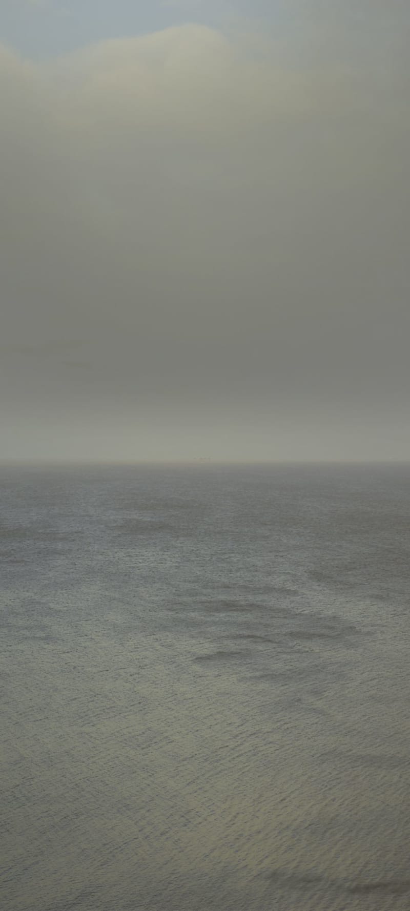 Nadav Kander Horizons XII, (Sheerness towards Thames Haven), England, 2017