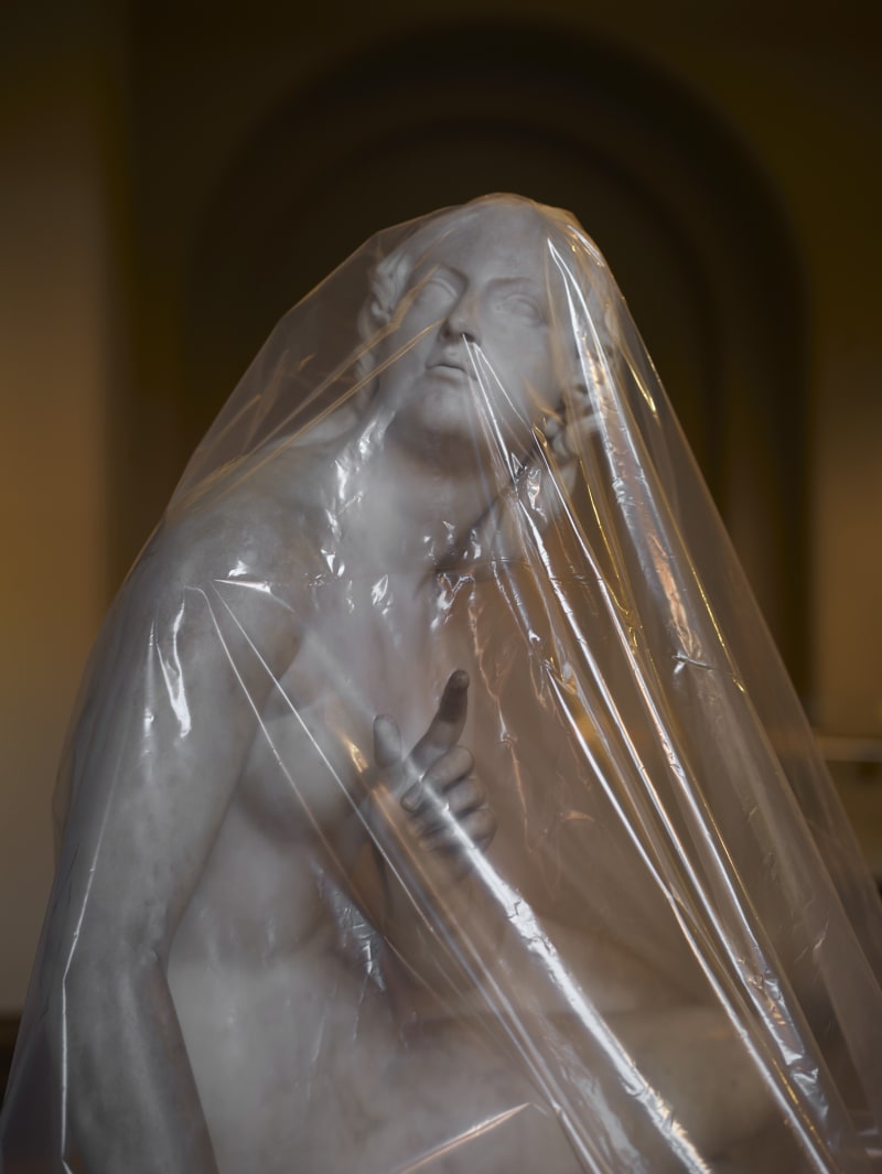 Simon Roberts Shrouded Sculpture #2 (Eve listening to the voice by Edward Hodges Bailey), 2021
