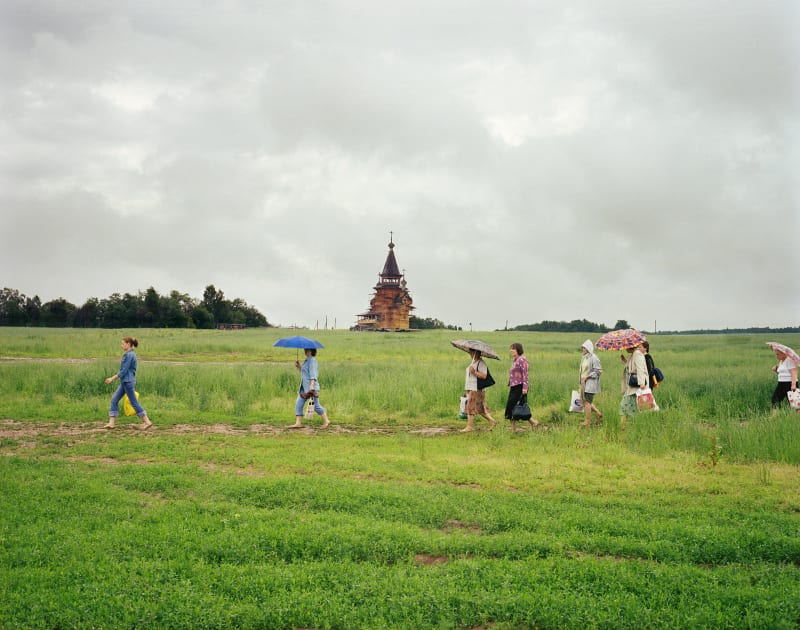 Simon Roberts Pilgrimage to Gremyachi Kluch, Northern Moscow, Central Russia, 2005
