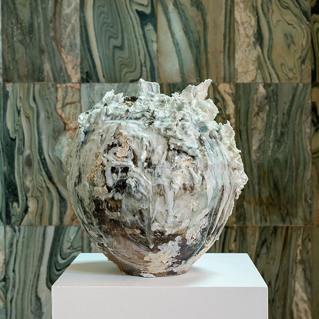 Akiko Hirai, Large Moon Jar, 2019