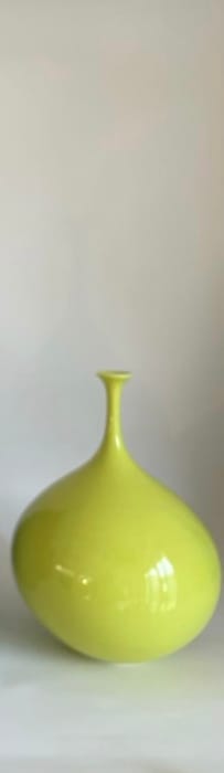 Sophie Cook, Small/medium pod shiny chartreuse, 2023