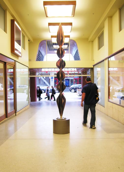 Andrew Drummond, Vertical Form, Spinning, 2005
