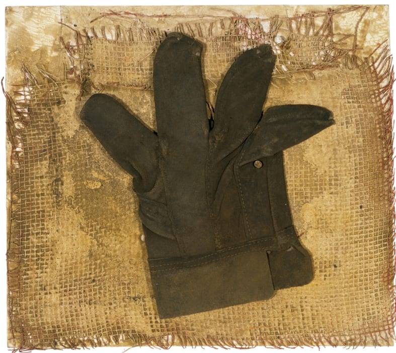 Prunella Clough, Glove, 1979