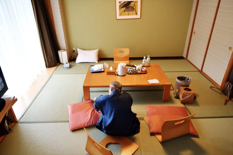 Takahiro Kaneyama, My Mother in a Hotel Room in Hakone 2, 2019
