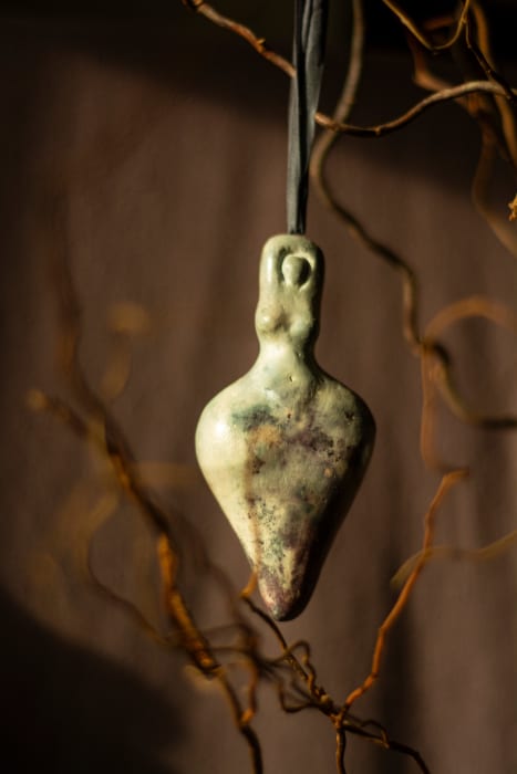 Rhiannon Petrucci, Domnu (The Goddess of Cornwall) Earth Mother hanging statuette, 2024