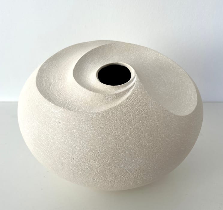 Mitch Pilkington, White Round Sculpture, 2022