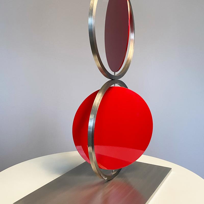 Roger Phillips, Figure Eight Red, 2015