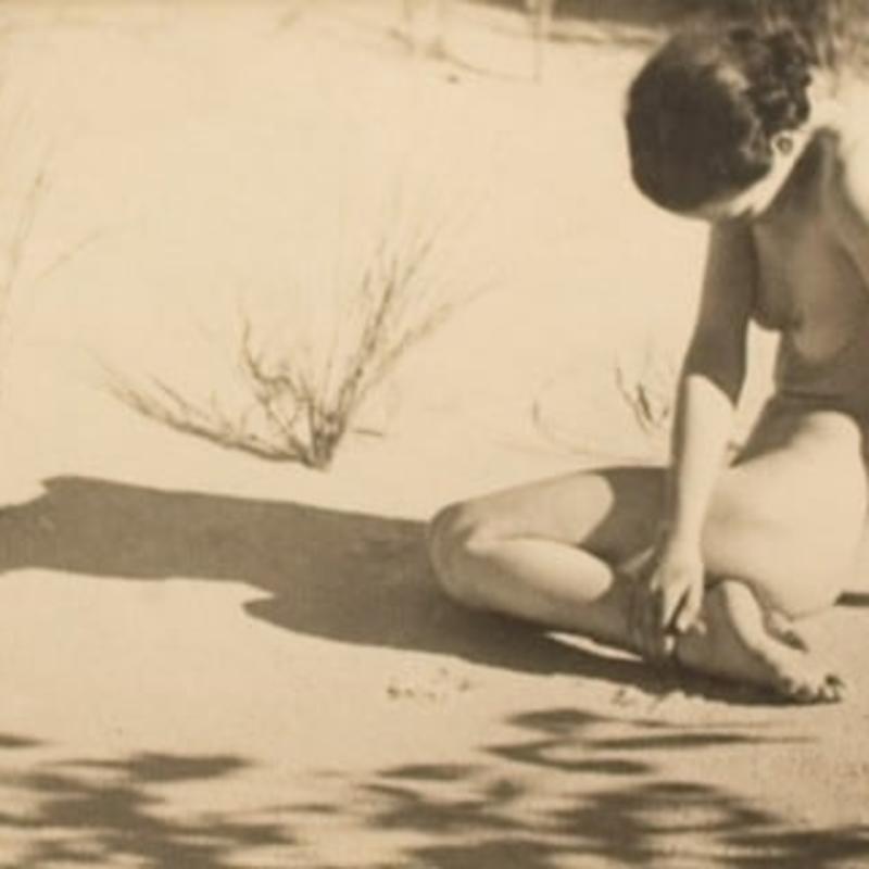 Eleanor Parke Custis, Nude in sand