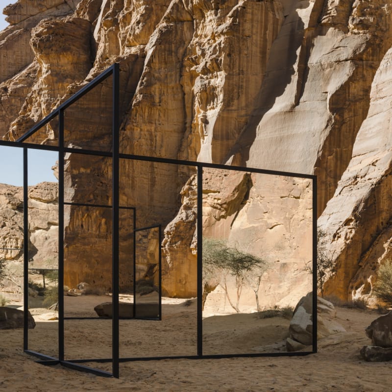 In Blur, 2022 powder coated writing steel, mirror, stones, objects 4,1 x 4,7 x 13,3 m Image: Lance Gerber