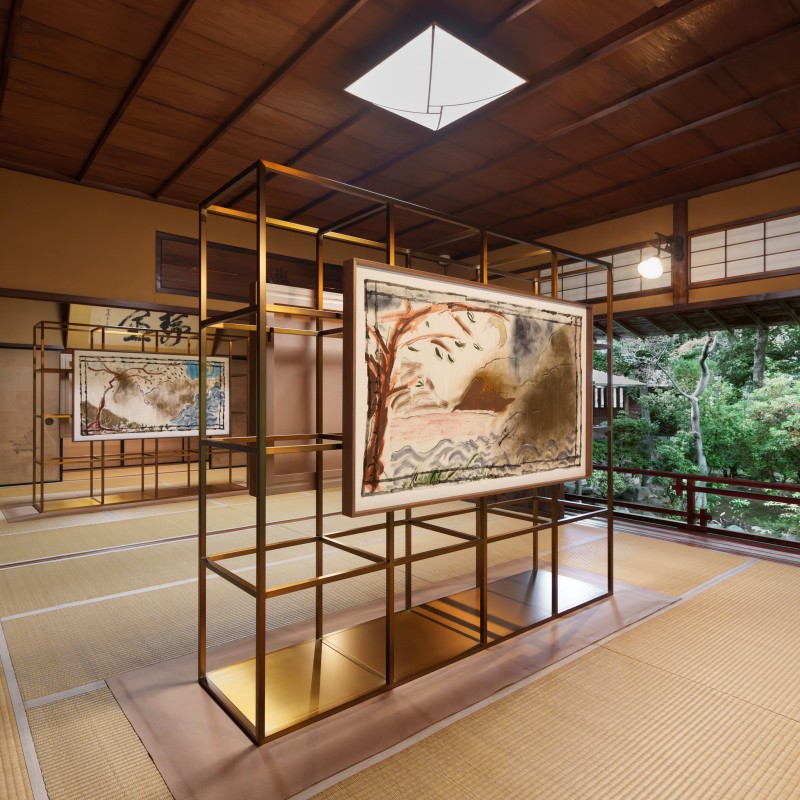 Isabella Ducrot, Incongruous