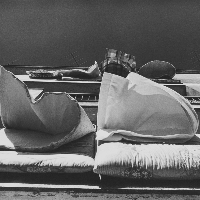 深濑昌久，选自“行走之眼 II”系列，1983。© 深濑昌久档案馆