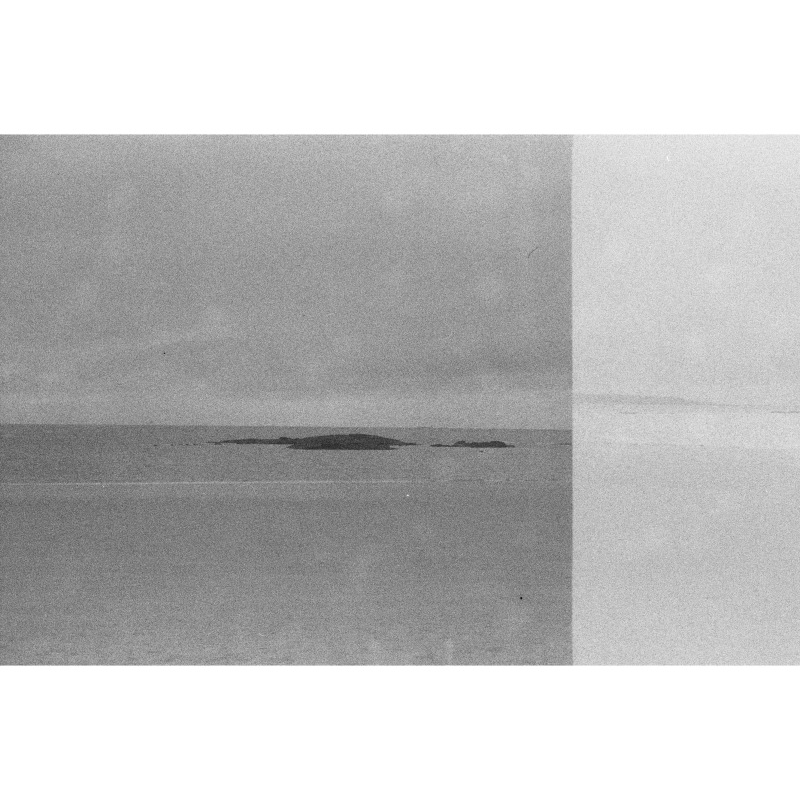 回声岛屿-礁石，艺术微喷，60X40cm，2024 ©张泽洋平 Echo island-Reef, Giclee Print, 60X40cm, 2024 ©Zhang Zeyangping
