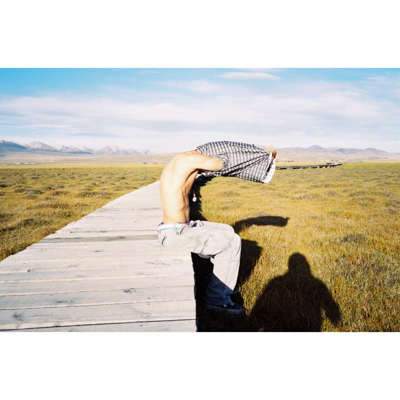 编号223，《花湖折影》，2010，艺术微喷。 No.223, Under The Sun With You, 2010, Photography with archival pigment print.