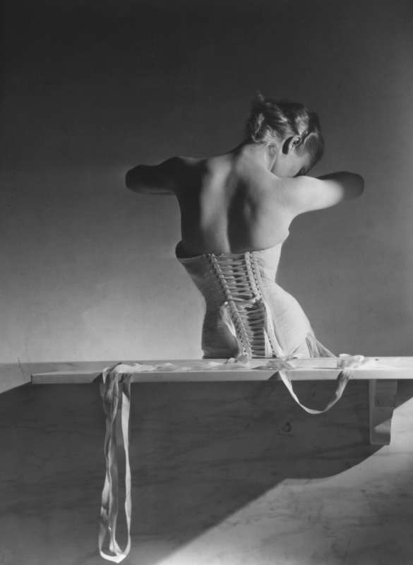 Horst P. Horst, Mainbocher Corset, Paris, 1939