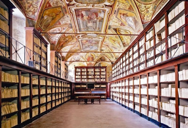 Candida Höfer Archivio di Stato Napoli I 2009 C-print 200 x 271 cm; (78 3/4 x 106 3/4 in.) Edition of 6