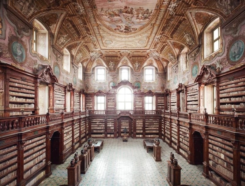 Candida Höfer Biblioteca dei Girolamini Napoli I 2009 C-print 200 x 253 cm; (78 3/4 x 99 5/8 in.) Edition of 6