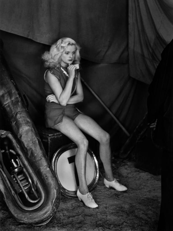 René Groebli Number girl, Circus Knie/Nummerngirl, Zirkus Knie (#616), Zürich, 1948 Platinum palladium print A3 - sheet: 42.5 x 31.8 cm, picture: 36.8 x 27.6 cm Edition of 7 plus 2 artist's proofs